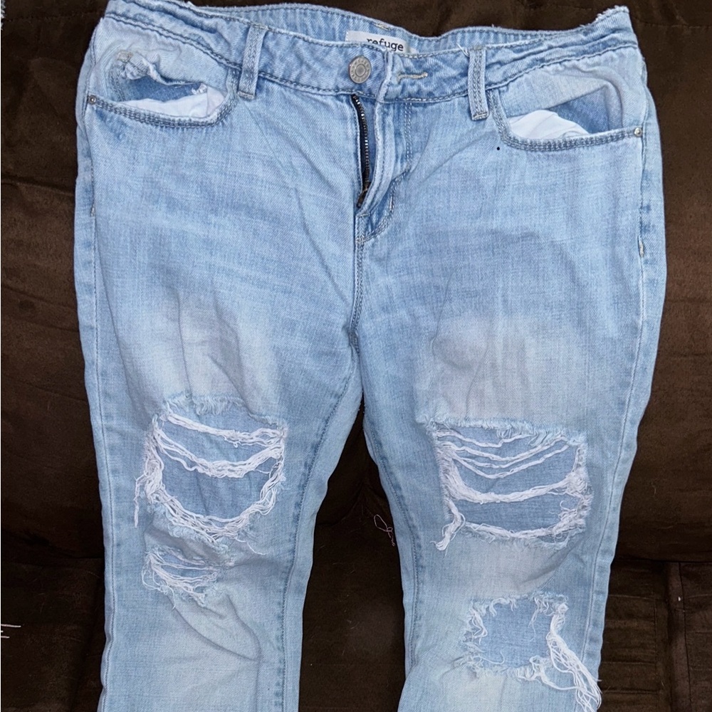 Ripped mom jeans
